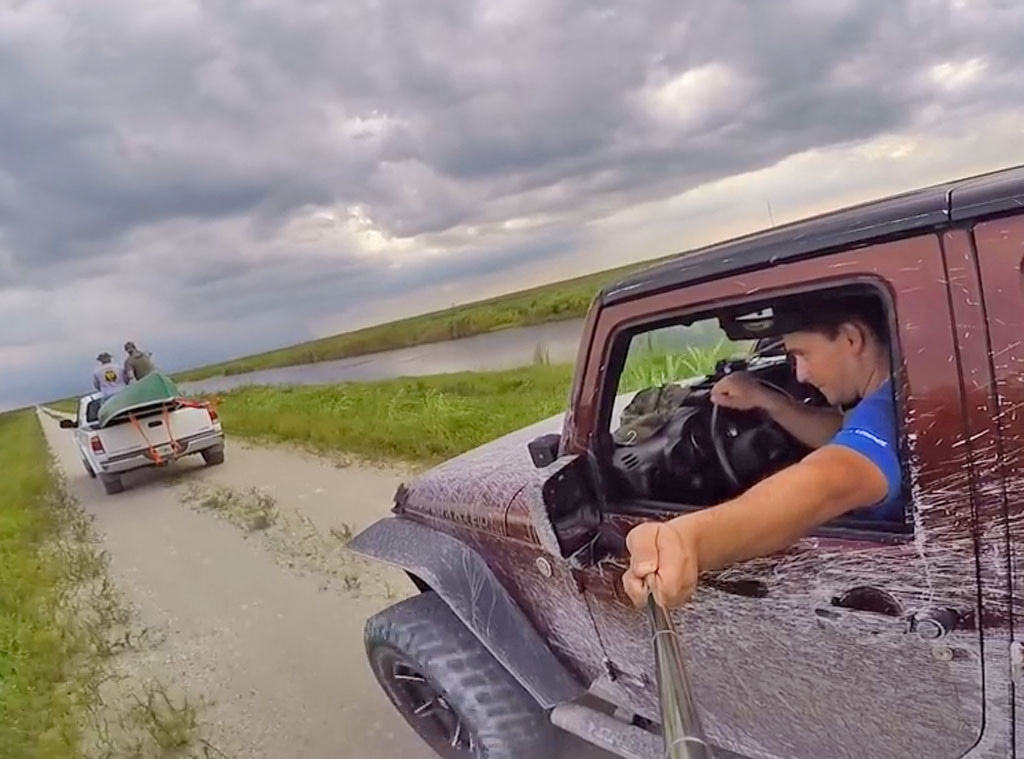 Jeep Wrangler GoPro fail, Selfie Stick