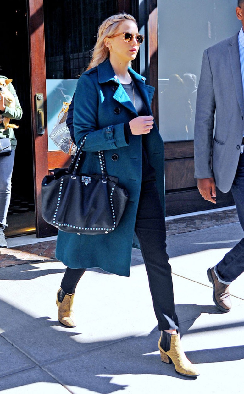 Jennifer Lawrence, Fall Coats