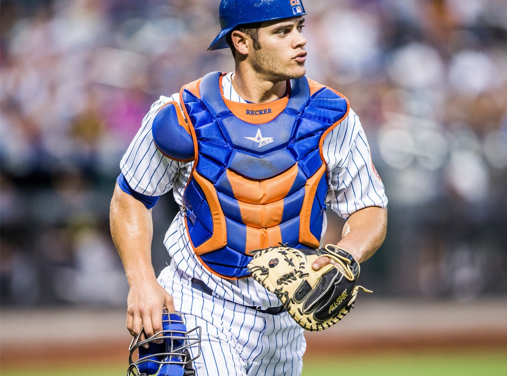 rs_1024x759-151013171554-1024-anthony-recker-hot-baseball-players.as.101315.jpg