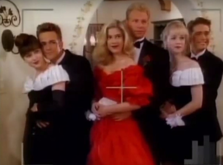 Beverly Hills, 90210: Unforgettable Style Moments Beverly Hills, 90210: Unforgettable Style Moments