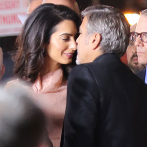 George Clooney And Amal Clooney Smooch On The Red Carpet E