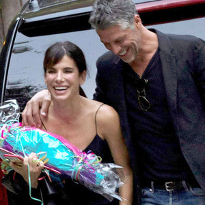 Sandra Bullock's Boyfriend Bryan Randall Is So Happy About the Actress ...