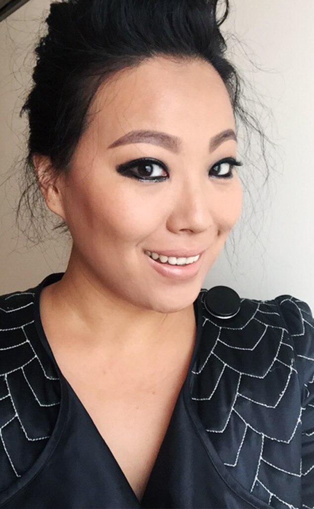 Final Verdict Black Eye Gloss from 3 Ways to Wear Glossy Eye Makeup