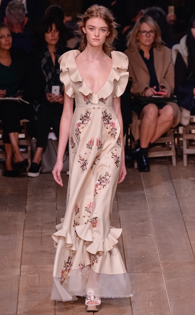 Alexander McQueen, Paris from 100 Best Fashion Week Looks from All the ...