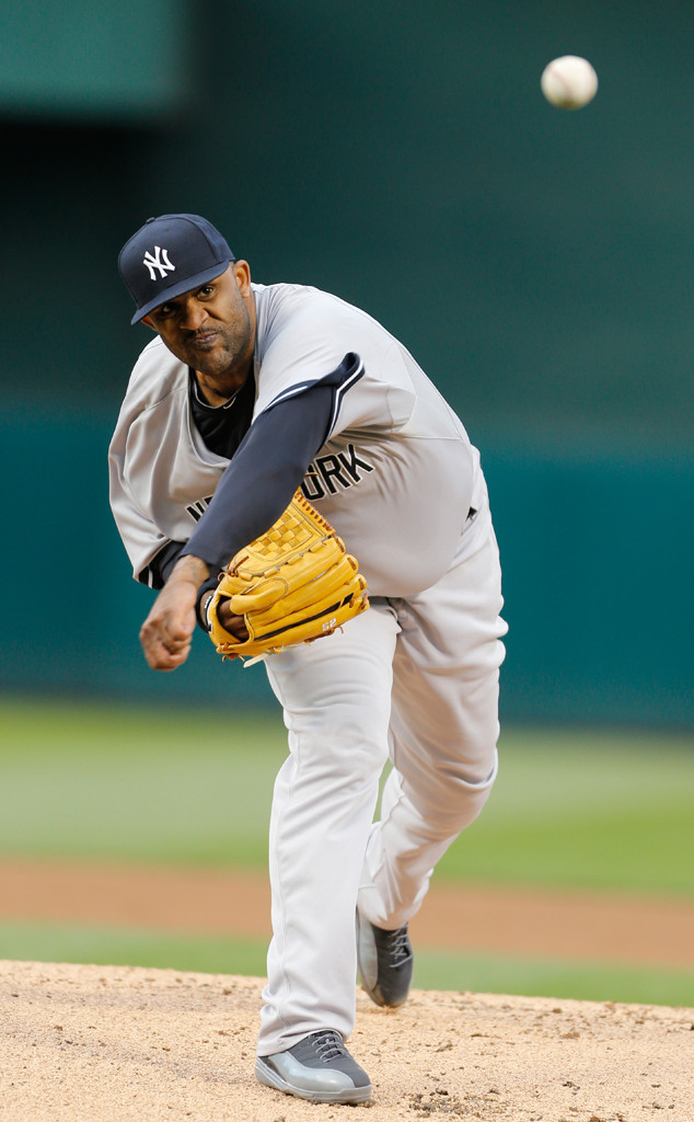 Yankees pitcher CC Sabathia throws curveball showing off dramatically  improved physique