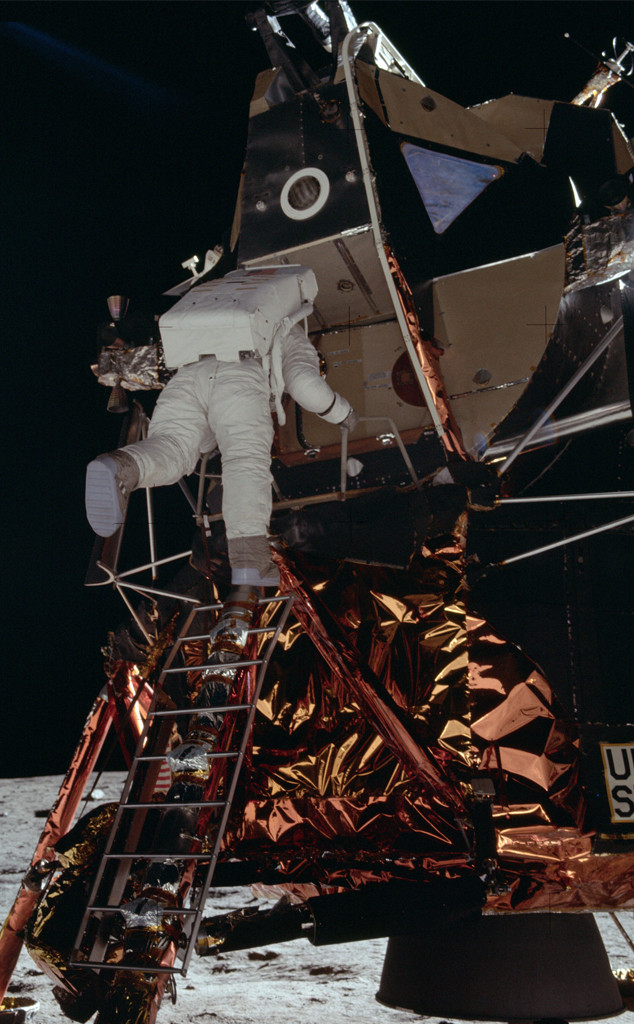 Thousands of Spectacular High-Res Photos of the Moon Landings Have Just ...