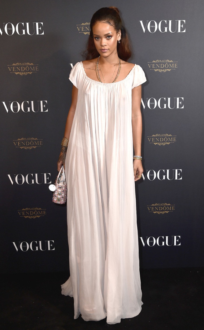 Rihanna, Paris Fashion Week