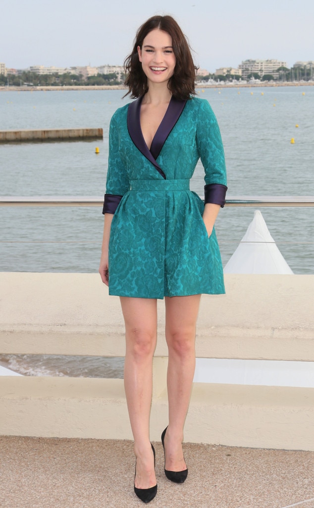 Hottie In The Harbor From Lily James Best Looks E News 
