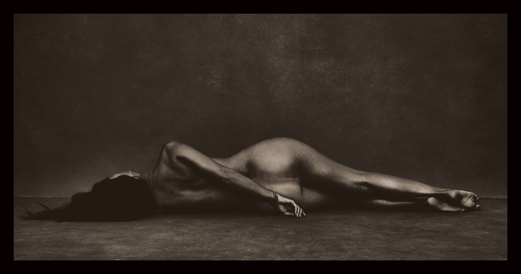 Kourtney Kardashian, Naked
