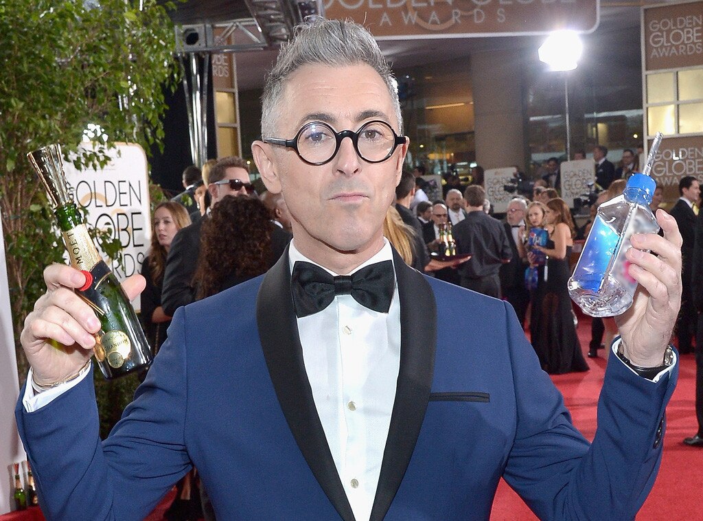 Celebrities Drinking Water Are the Real Winners of the 2016 Golden Globes E! News