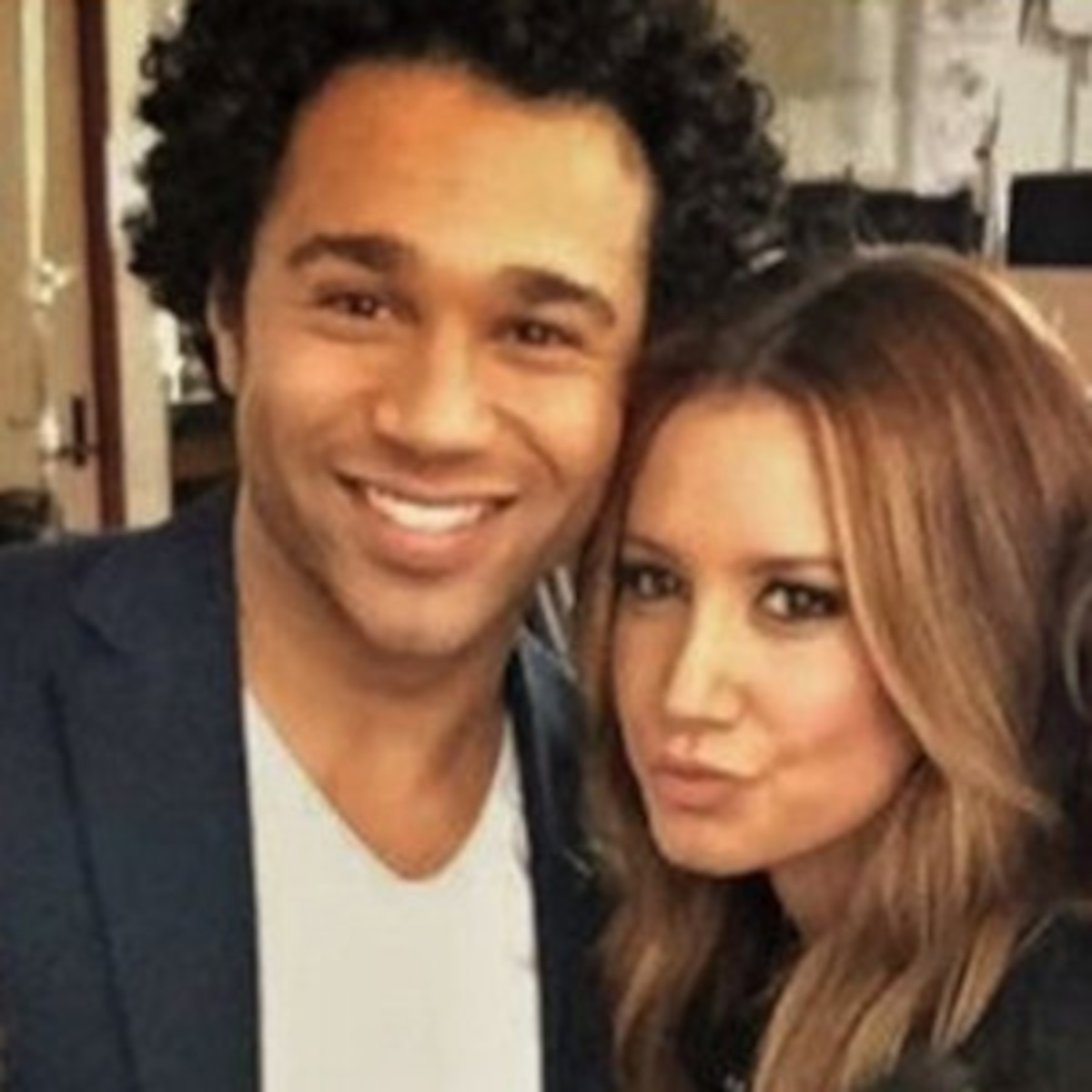 High School Musical Cast Reunites For 10th Anniversary E Online High School Musical Cast Reunites For 10th Anniversary E Online