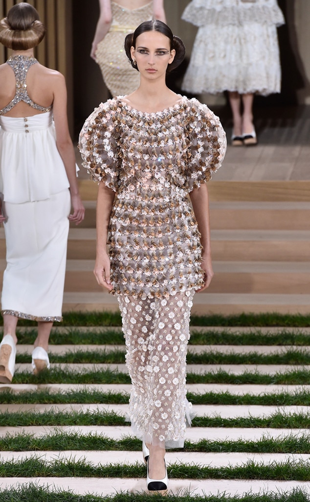Chanel from Paris Fashion Week Haute Couture | E! News