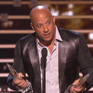 Vin Diesel Sings to Paul Walker While Accepting People's Choice Award