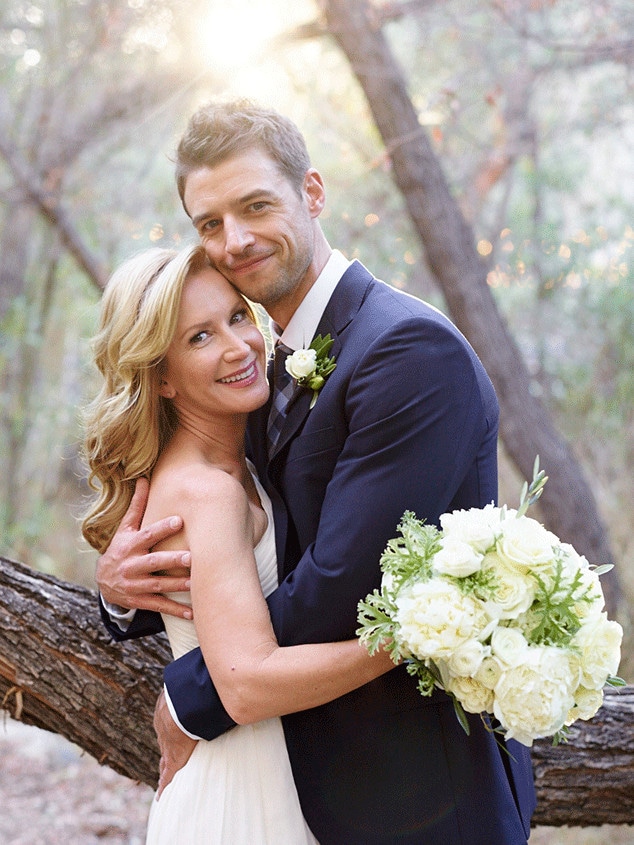 Angela Kinsey, Joshua Snyder, Wedding