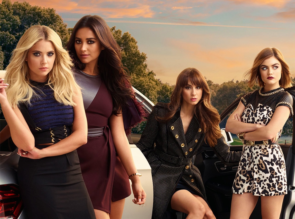 Pretty Little Liars from Best Book to TV Show Adaptations | E! News - Pretty Little Liars Who Is A In The Show