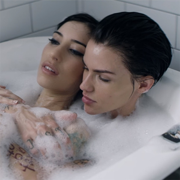 Ruby Rose And Gf Jessica Origliasso Kiss In The Veronicas Video E Online