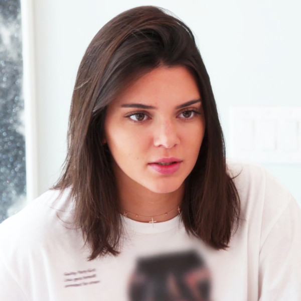 Kendall Struggles to Sleep Paralysis Anxiety on KUWTK