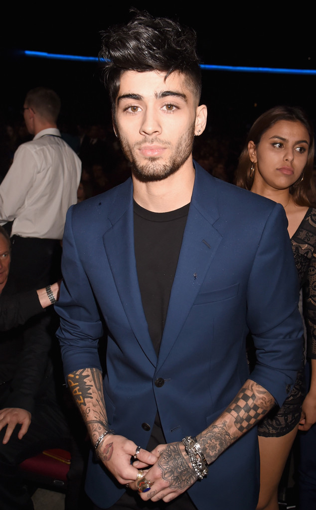 Зайн эр рафъи. Зейн Малик 2021. Zayn 2016. Зейн Малик на премиях. Zayn Malik 2014 amas.