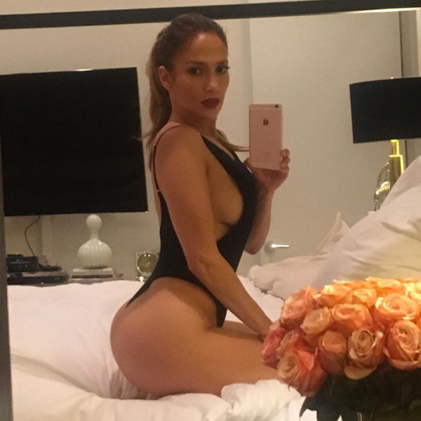 Jennifer Lopez, Instagram