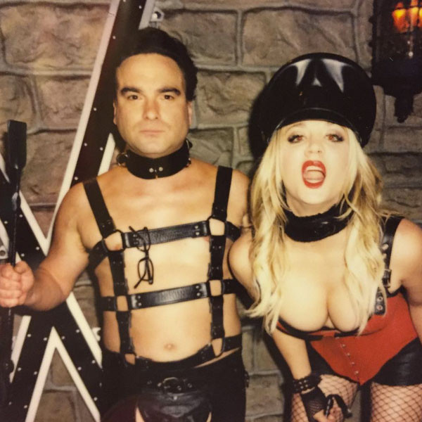 Leonard Fucks Kaley Cuoco Sex - You'll Never Unsee This Photo of Kaley Cuoco and Johnny Galecki - E! Online
