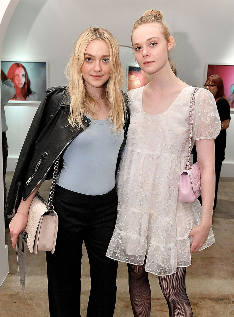 Elle And Dakota Fanning From Famous Celebrity Sisters E News 0648