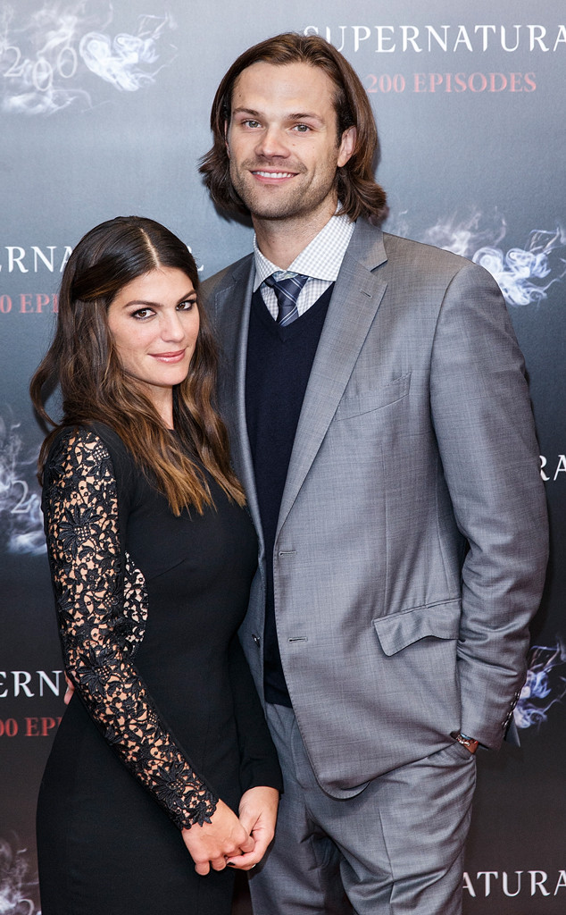 Jared Padalecki et sa femme Genevieve Cortese attendent un ...