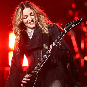 Madonna Handles Awkward Wardrobe Malfunction Onstage Like A Champ