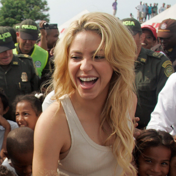Shakira Proudly Announces That Her Pies Descalzos Foundation Is The No 1 Public School In Colombia Flipboard