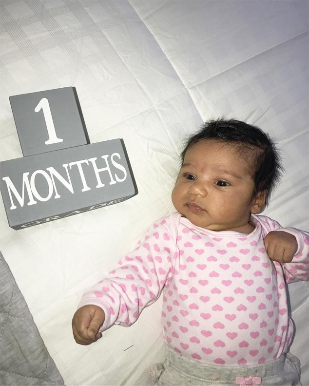 Blac Chyna Rob Celebrate Baby Dream S 1 Month Birthday E Online Blac Chyna Rob Celebrate Baby Dream S 1 Month Birthday E Online