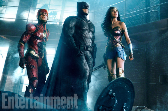 Batman, Mulher-Maravilha e Flash aparecem em nova foto de Liga da Justiça -  E! Online Brasil