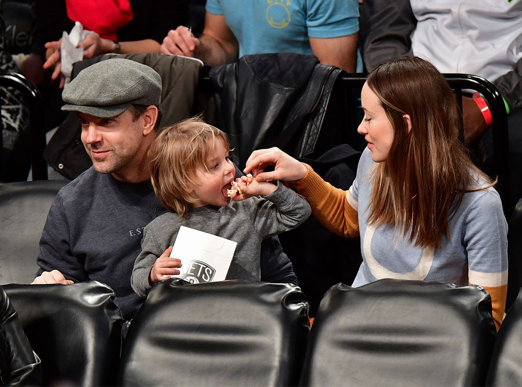 Olivia Wilde And Jason Sudeikis Son Steals The Show At B Ball Game E Online