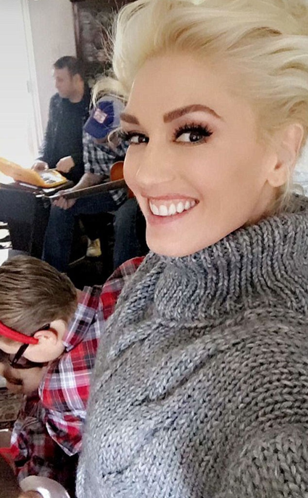 Gwen Stefani, Blake Shelton, Christmas, Snapchat
