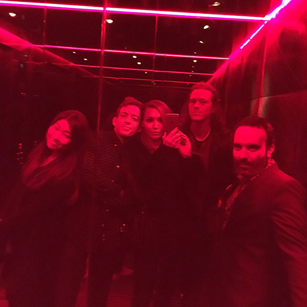 Glee Cast Reunites for Amber Riley's 30th Birthday Party E! Online(02)