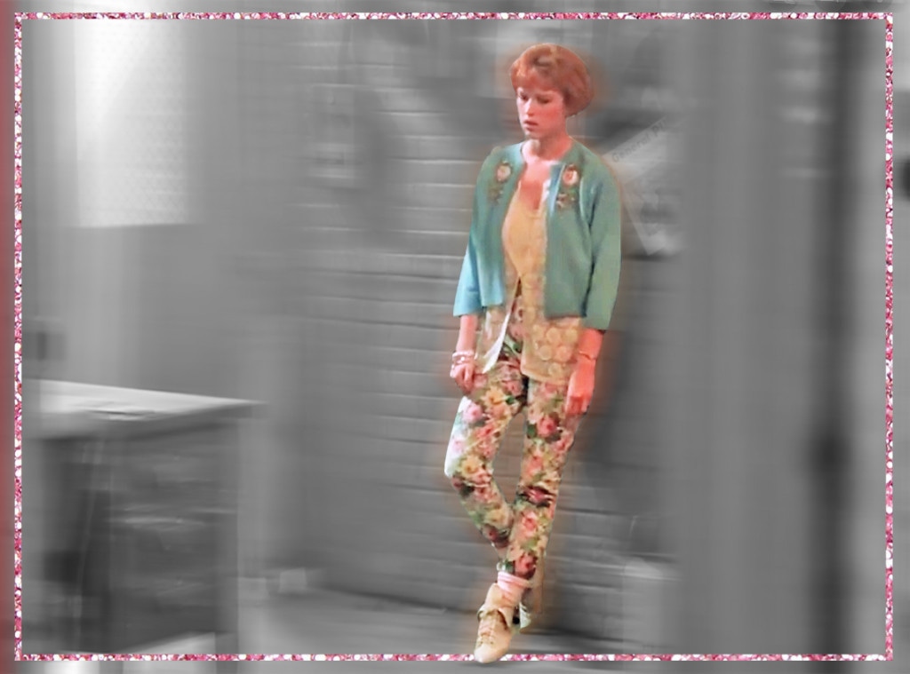 molly ringwald outfits