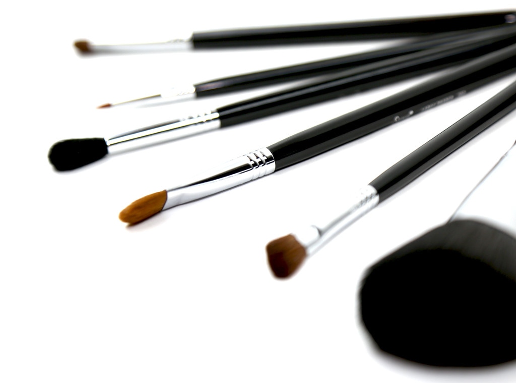 ESC: Makeup Brushes