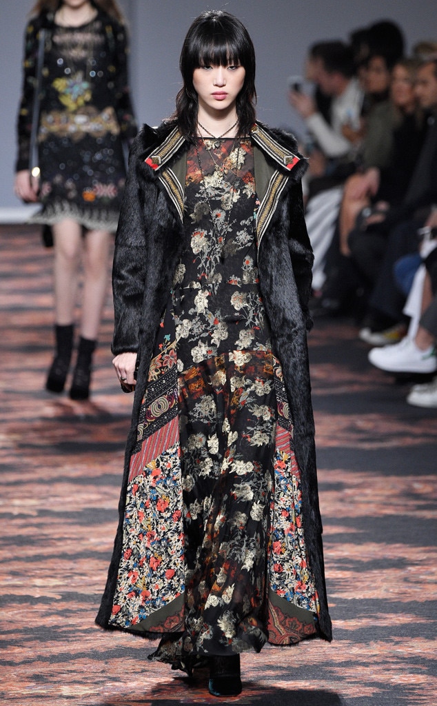 Etro from Milan Fashion Week Fall 2016: Best Looks | E! News