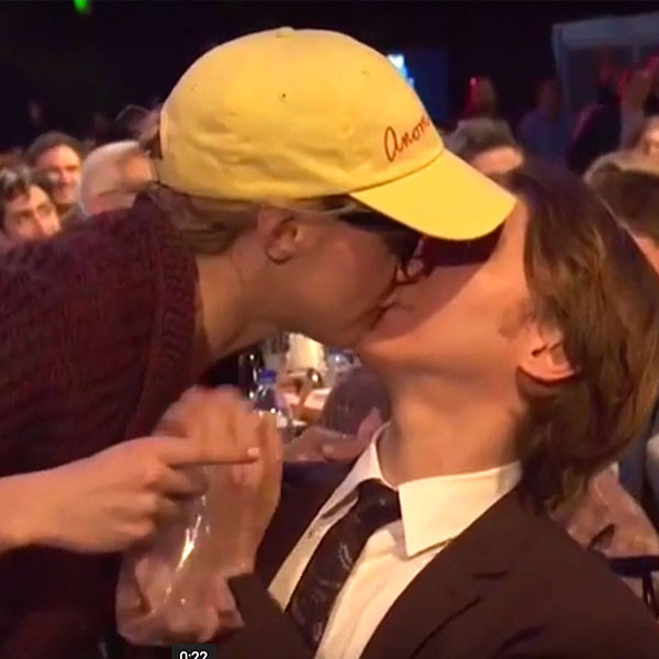 Kate McKinnon and Her Mouth Full of Ham Just Kissed Paul Dano