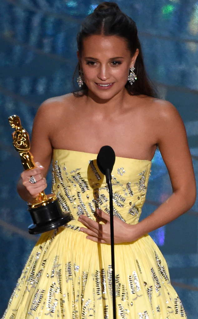 Alicia Vikander Wins Oscar for Best Supporting Actress