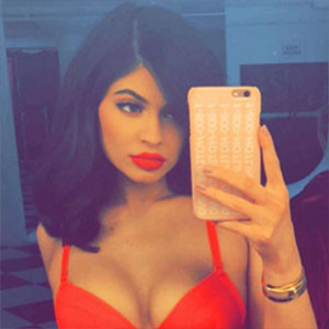 See Kylie Jenners Sexiest Selfies And Nearly Naked Instagram Pics E News