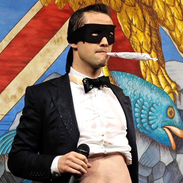 Why Joseph Gordon Levitt Is Stripping Down to His Underwear at Harvard