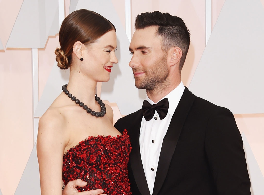 Behati Prinsloo, Adam Levine, Pregnant