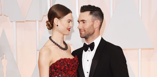 Behati Prinsloo, Adam Levine, Pregnant