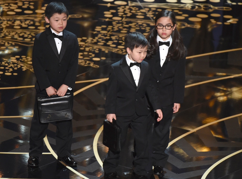 Children represent accountants from PricewaterhouseCoopers, 2016 Oscars