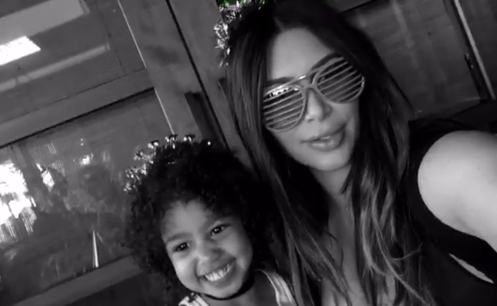 North West regala a mamá Kim Kardashian un collar de diamantes para su cumpleaños