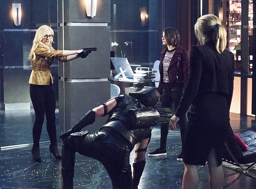Emily Kinney Revels In The Fun Of Terrorizing Arrow And The Flash E