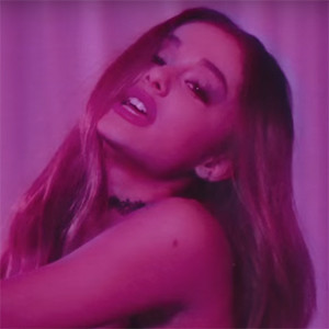 Ariana Grande Shuts Down Sexist Hater on Facebook