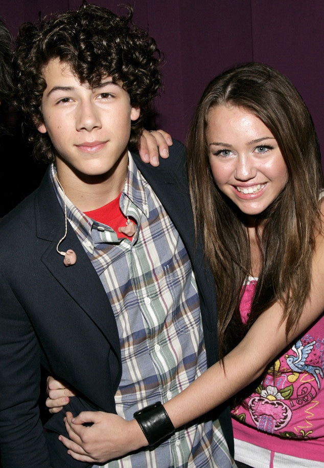 Miley Cyrus, Nick Jonas