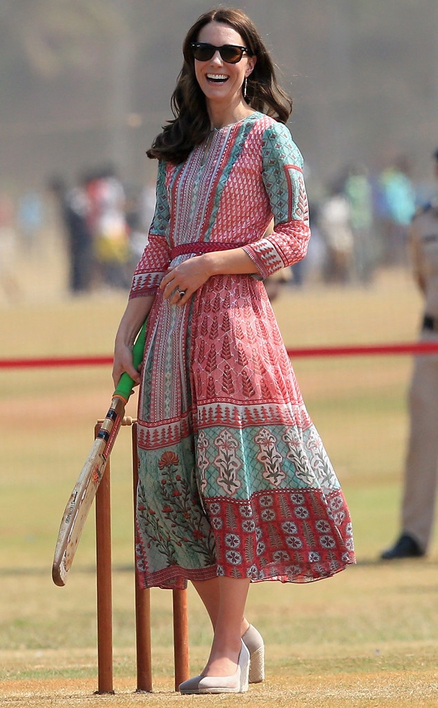Minimer bemærkning skuffe Meet Kate Middleton's Favorite Indian Fashion Designer Anita Dongre - E!  Online
