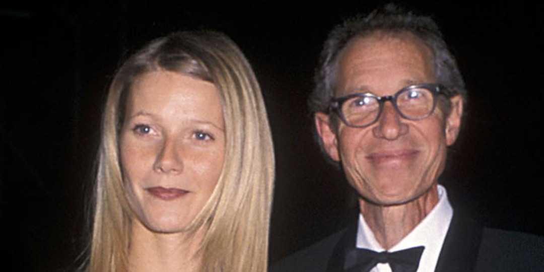 Gwyneth Paltrow Chris Martin S Music Helped Her Cope With Dad S Death E Online Uk Gwyneth Paltrow Chris Martin S Music Helped Her Cope With Dad S Death E Online Uk