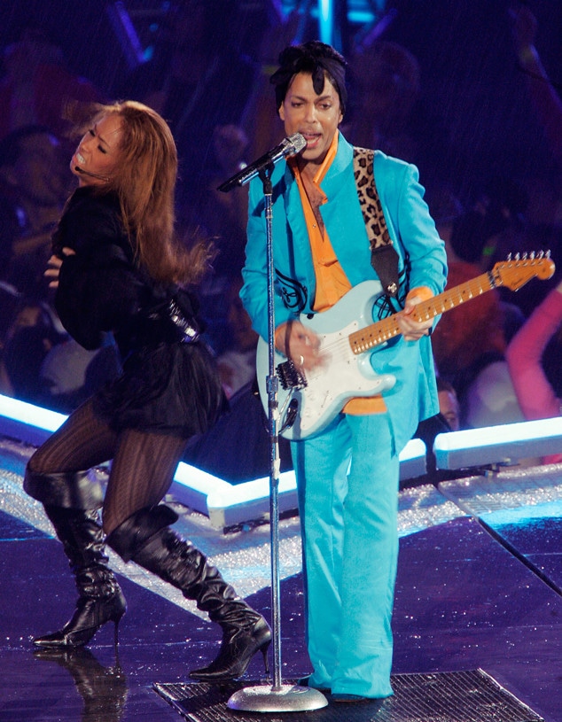 Prince - Super Bowl XLI Halftime Show - 2007.02.04 - Full Set HQ  Prince  OWNS singing, dancing, playing guitar, halftime shows, Florida, the year  2007, concerts, football fans, football, dressing like